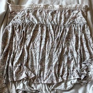 NEVER WORN PLUS SIZE STRAPLESS TOP!